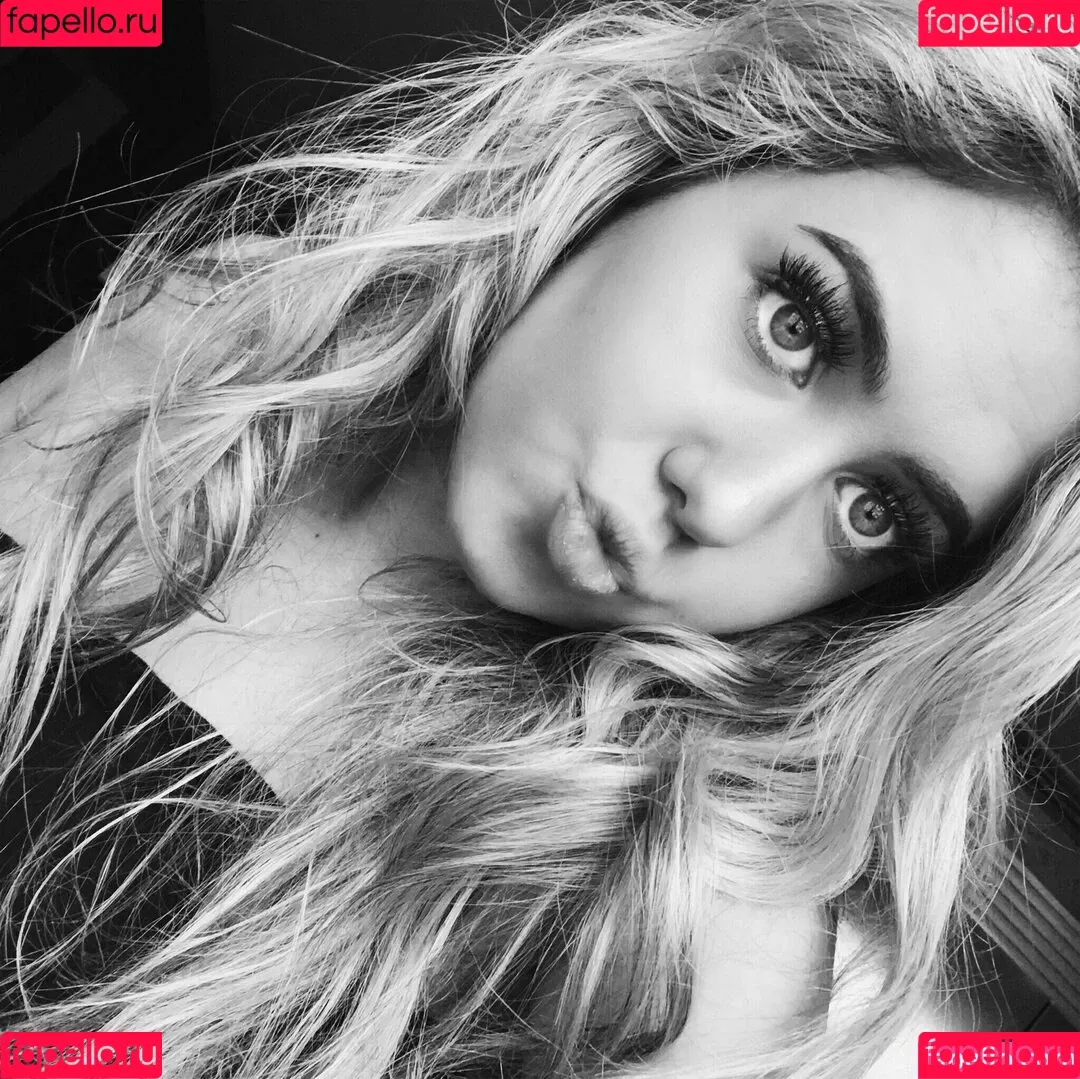 Taylor McCarthy Onlyfans Photo Gallery 