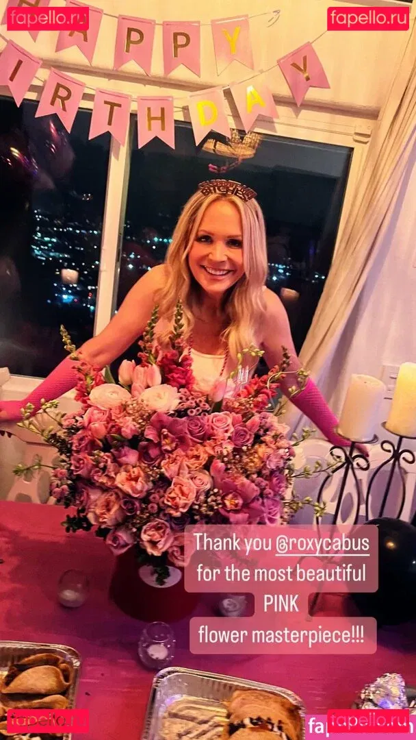 Barbara Alyn Woods Onlyfans Photo Gallery 