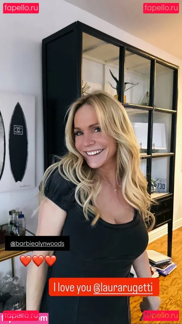 Barbara Alyn Woods Onlyfans Photo Gallery 