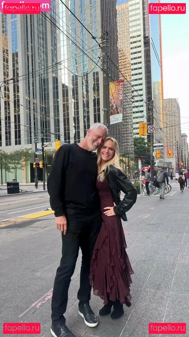 Barbara Alyn Woods Onlyfans Photo Gallery 