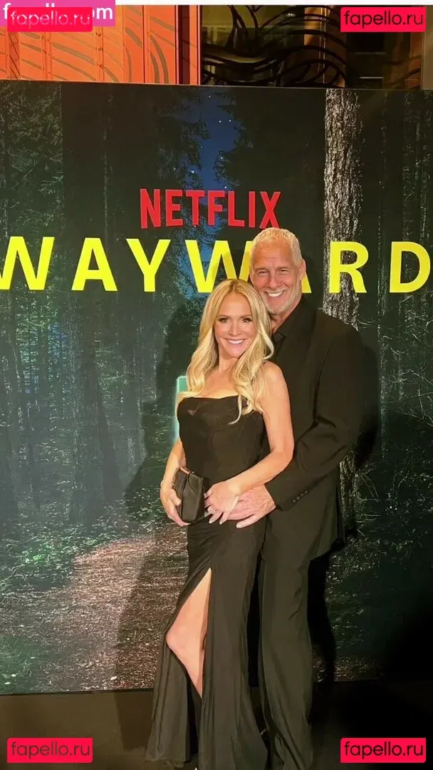 Barbara Alyn Woods Onlyfans Photo Gallery 