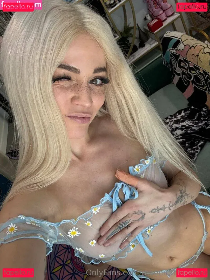 Sunflowerraver Onlyfans Photo Gallery 