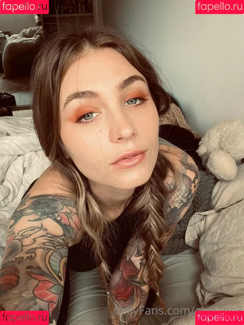 avajane8 Onlyfans Photo Gallery 