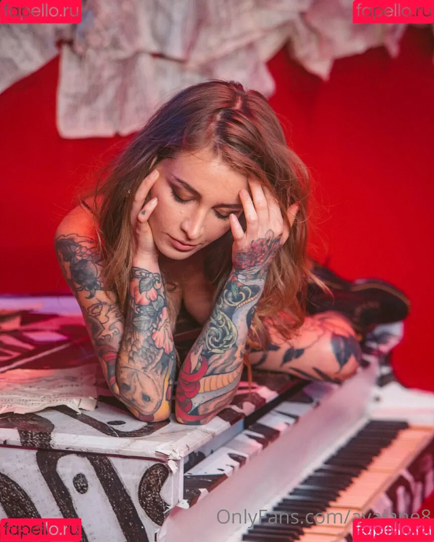 avajane8 Onlyfans Photo Gallery 