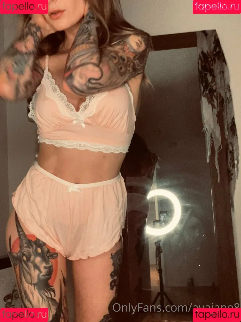 avajane8 Onlyfans Photo Gallery 