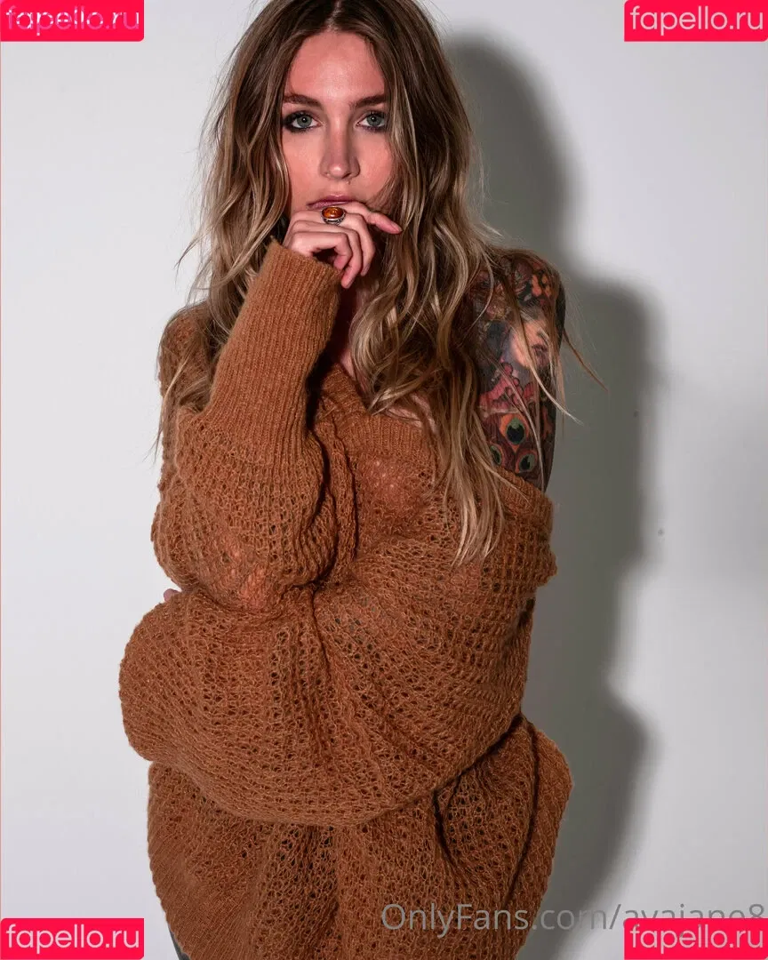 avajane8 Onlyfans Photo Gallery 