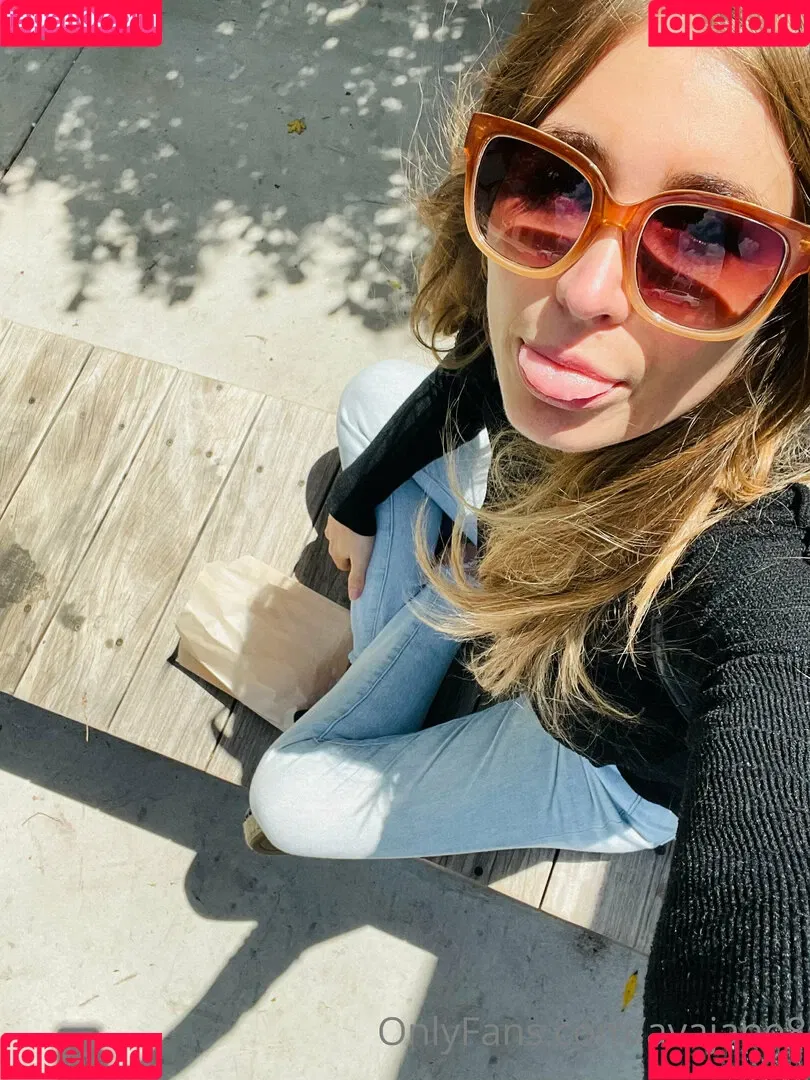 avajane8 Onlyfans Photo Gallery 
