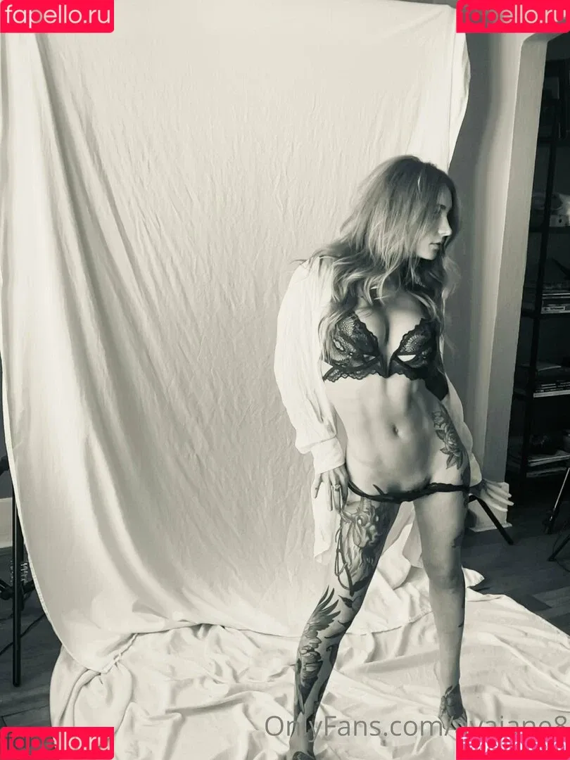 avajane8 Onlyfans Photo Gallery 