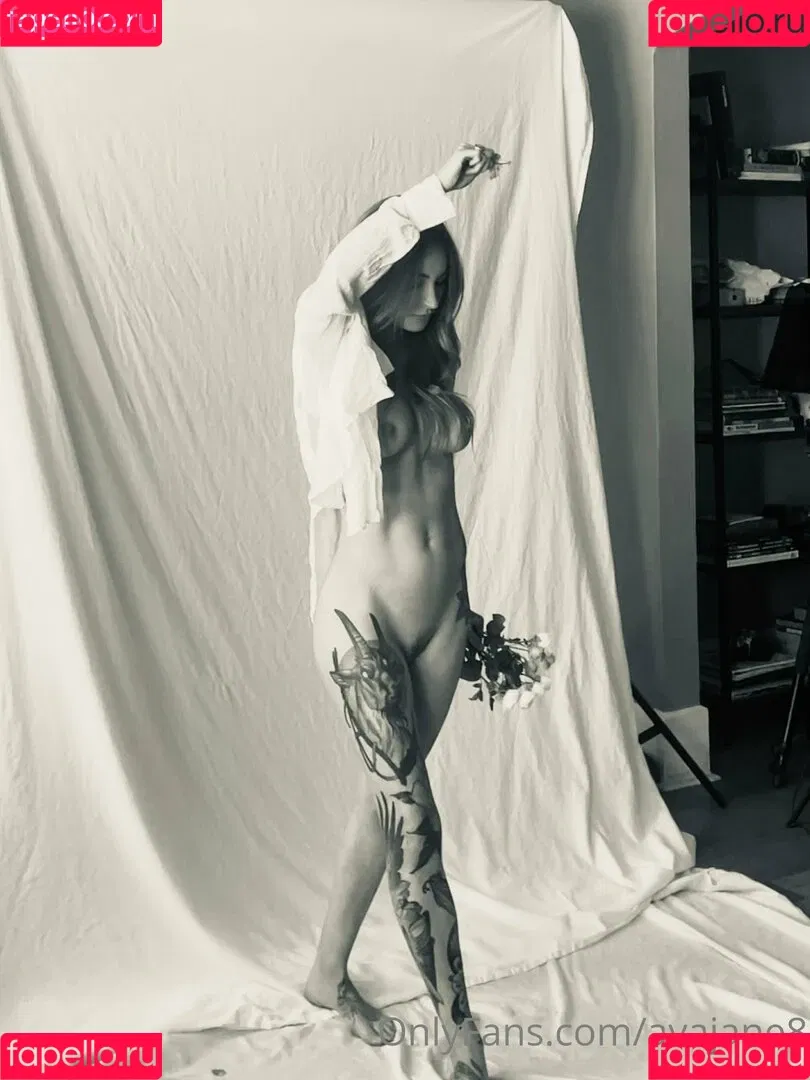 avajane8 Onlyfans Photo Gallery 