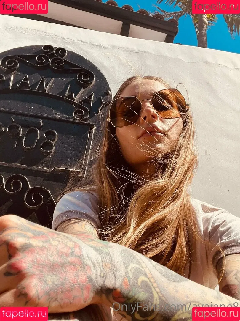avajane8 Onlyfans Photo Gallery 