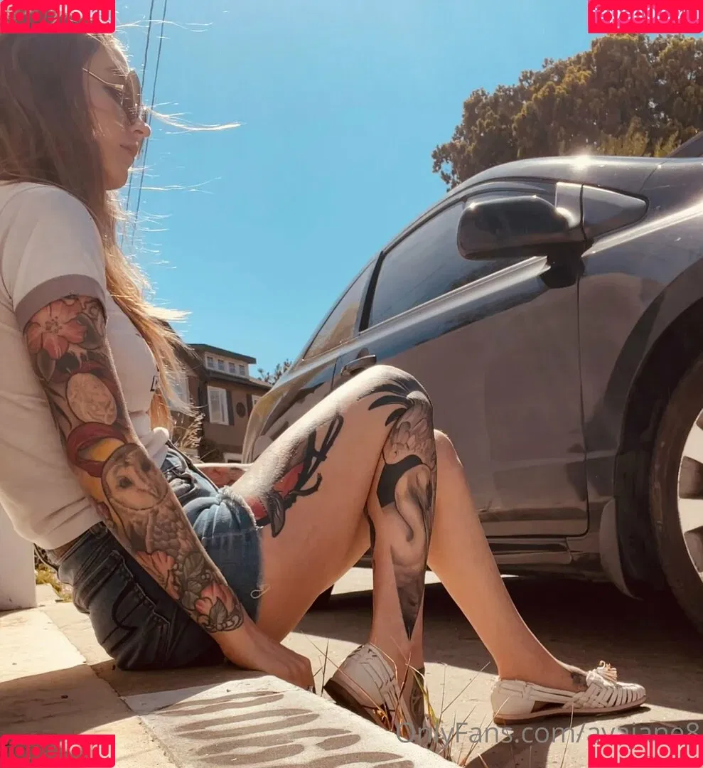 avajane8 Onlyfans Photo Gallery 