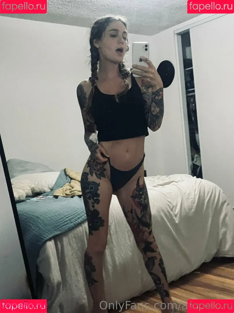 avajane8 Onlyfans Photo Gallery 