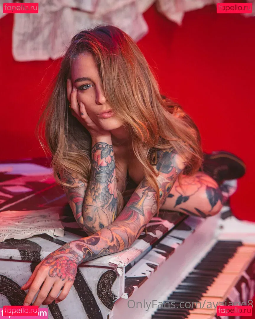 avajane8 Onlyfans Photo Gallery 