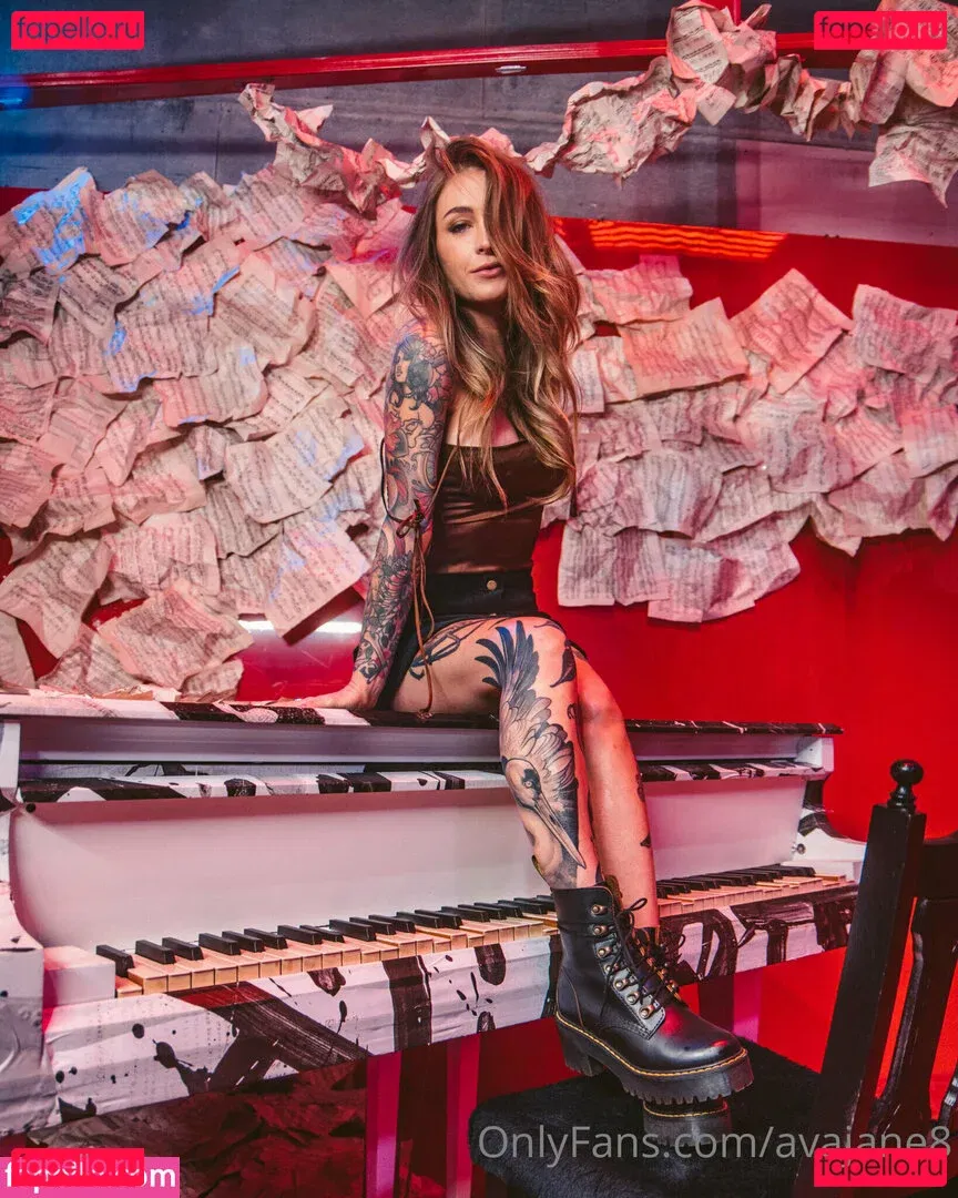 avajane8 Onlyfans Photo Gallery 