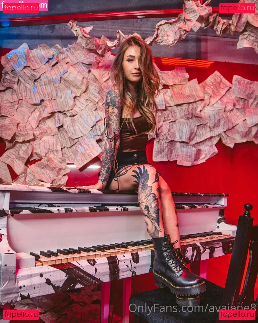 avajane8 Onlyfans Photo Gallery 