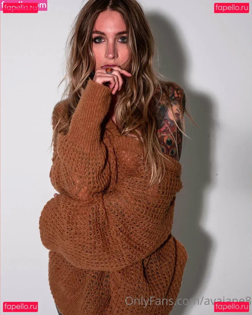 avajane8 Onlyfans Photo Gallery 