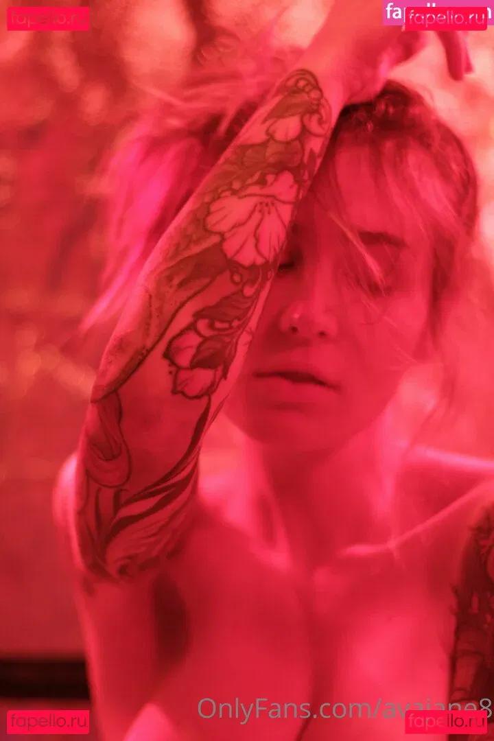 avajane8 Onlyfans Photo Gallery 