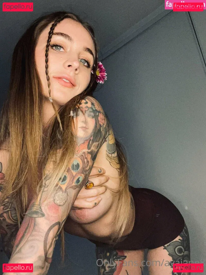 avajane8 Onlyfans Photo Gallery 