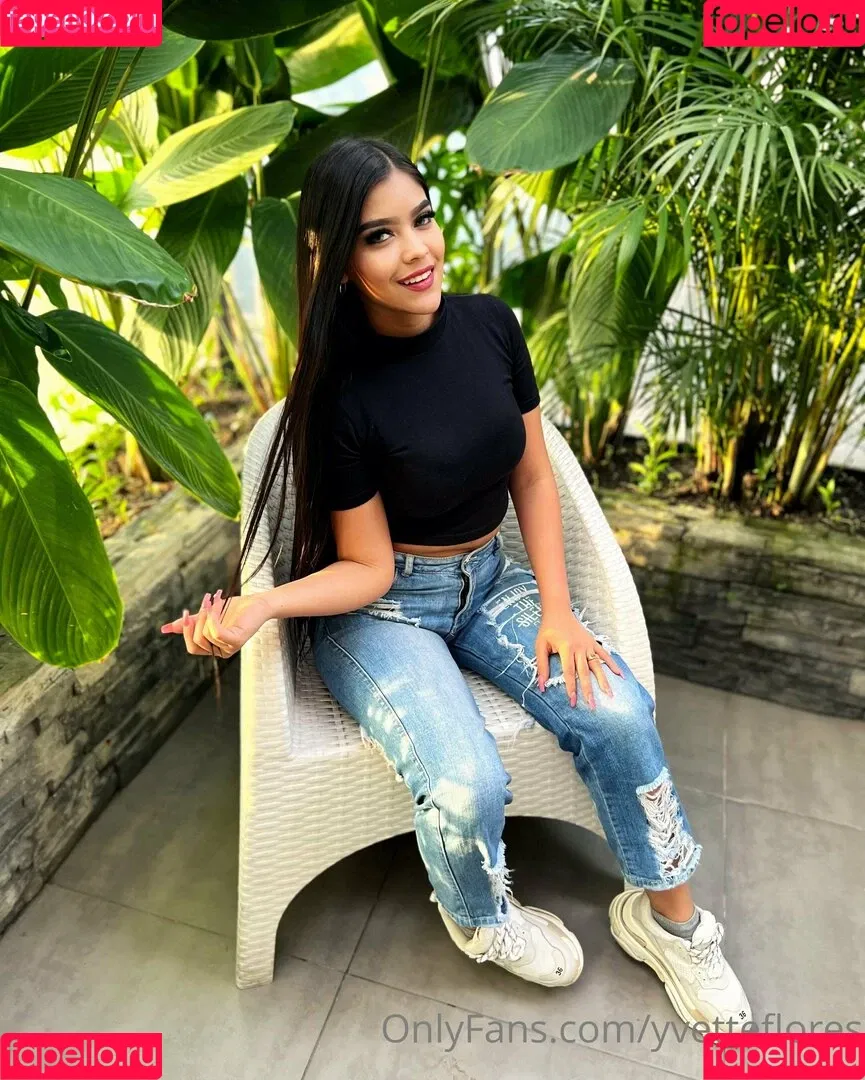 yvetteflores Onlyfans Photo Gallery 