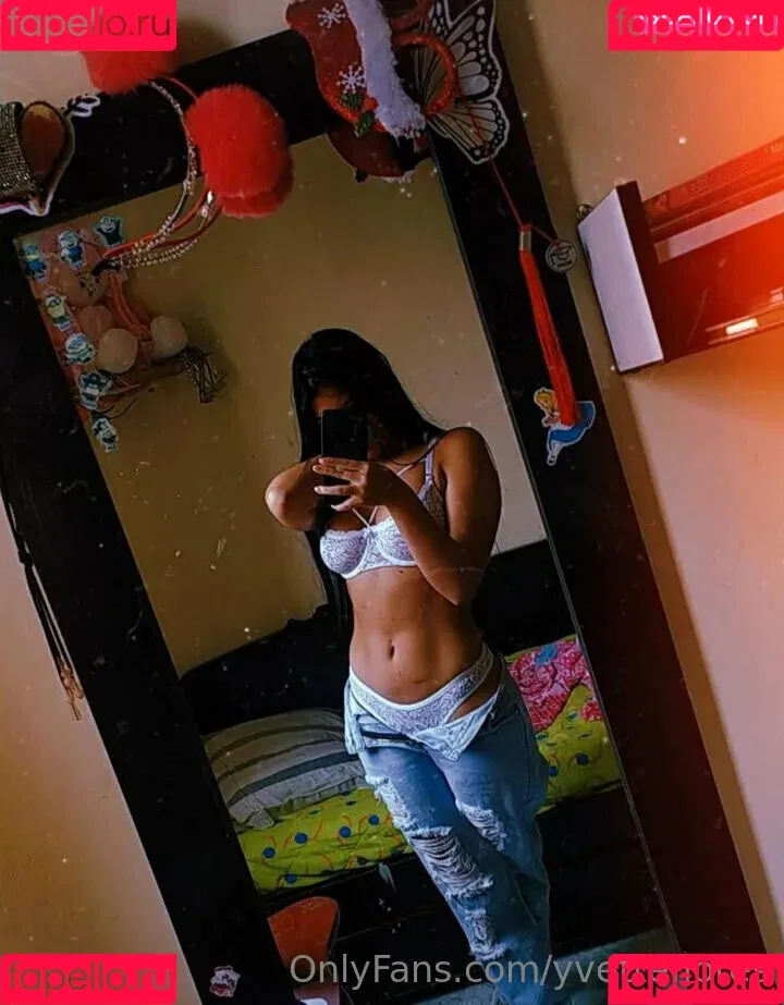 yvetteflores Onlyfans Photo Gallery 