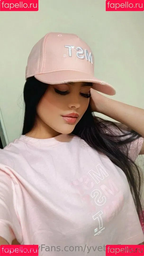 yvetteflores Onlyfans Photo Gallery 