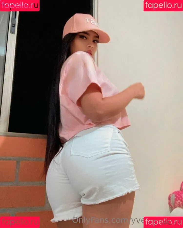 yvetteflores Onlyfans Photo Gallery 