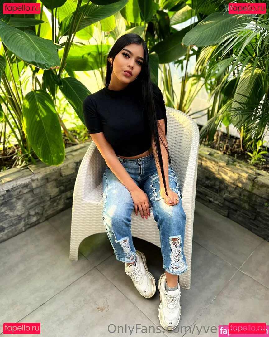 yvetteflores Onlyfans Photo Gallery 