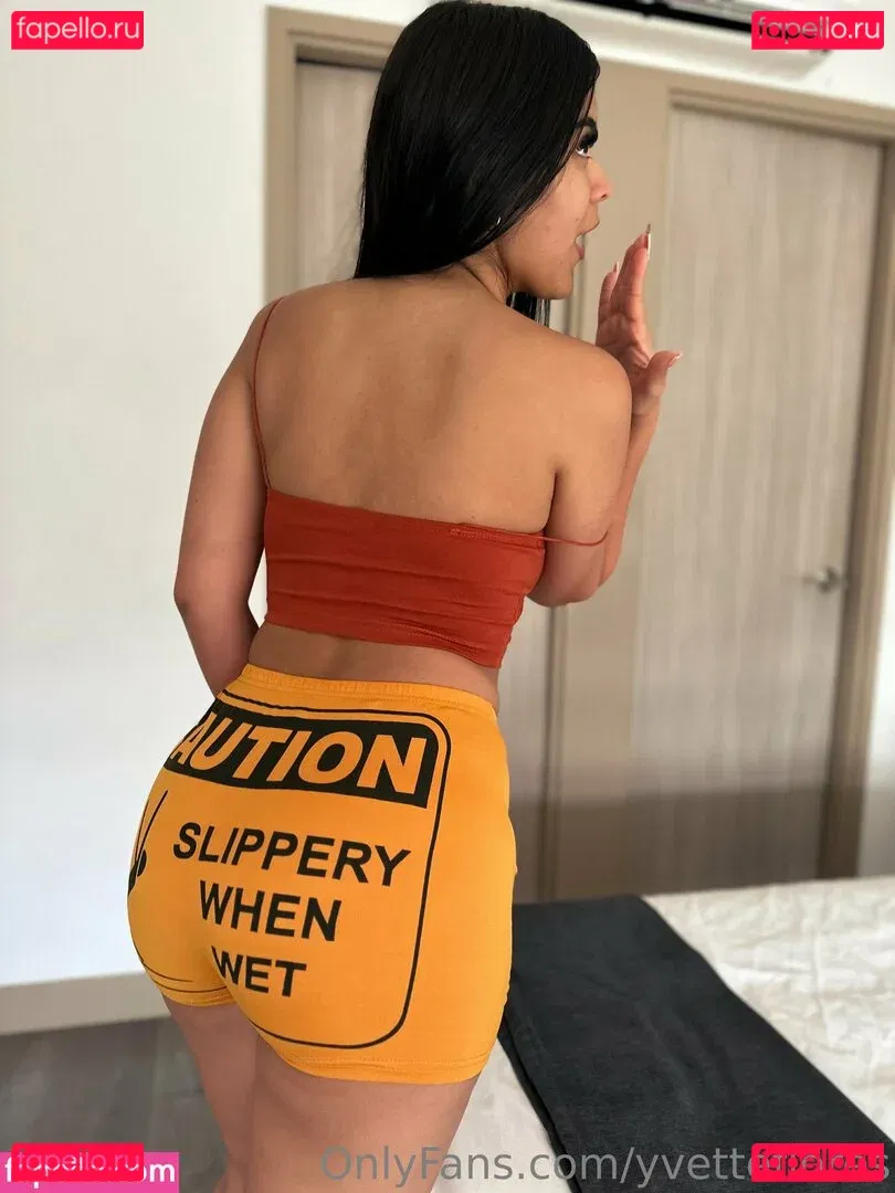 yvetteflores Onlyfans Photo Gallery 