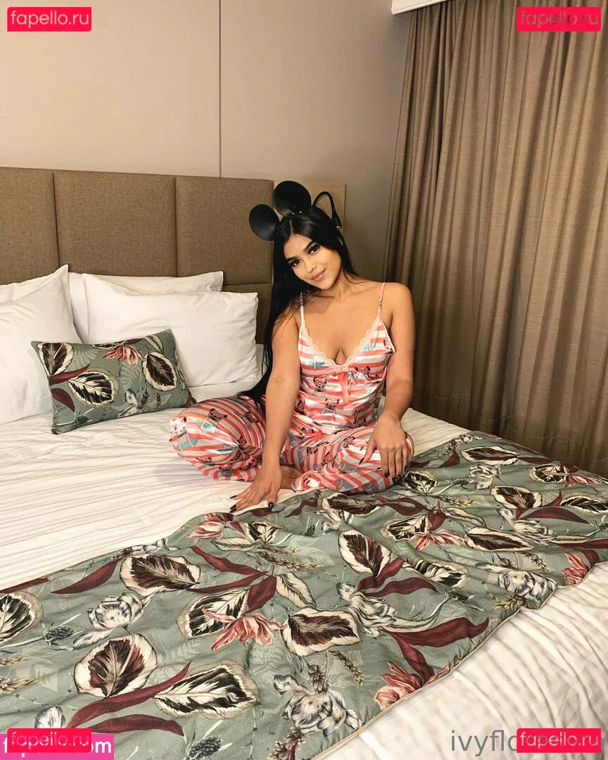 yvetteflores Onlyfans Photo Gallery 