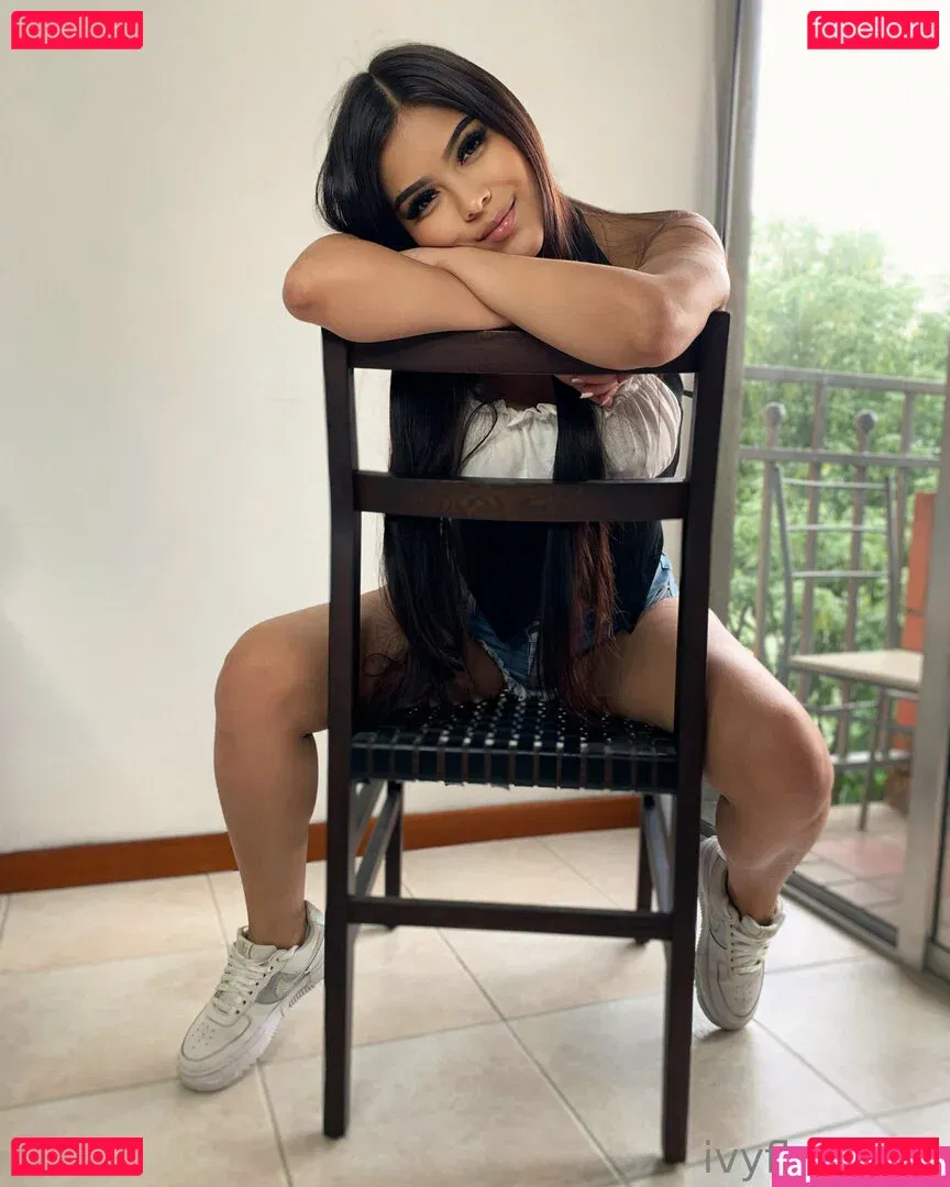 yvetteflores Onlyfans Photo Gallery 