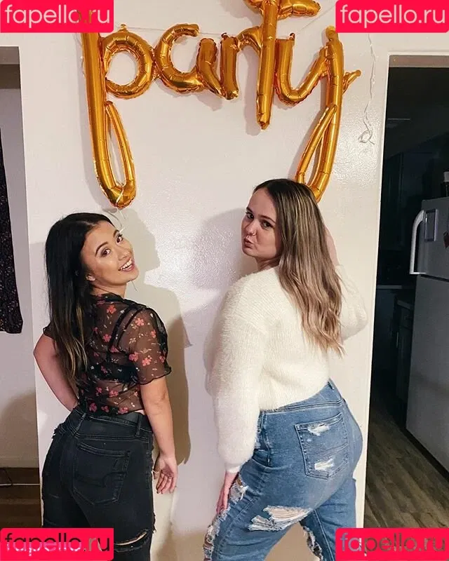 Autumn Lee Onlyfans Photo Gallery 