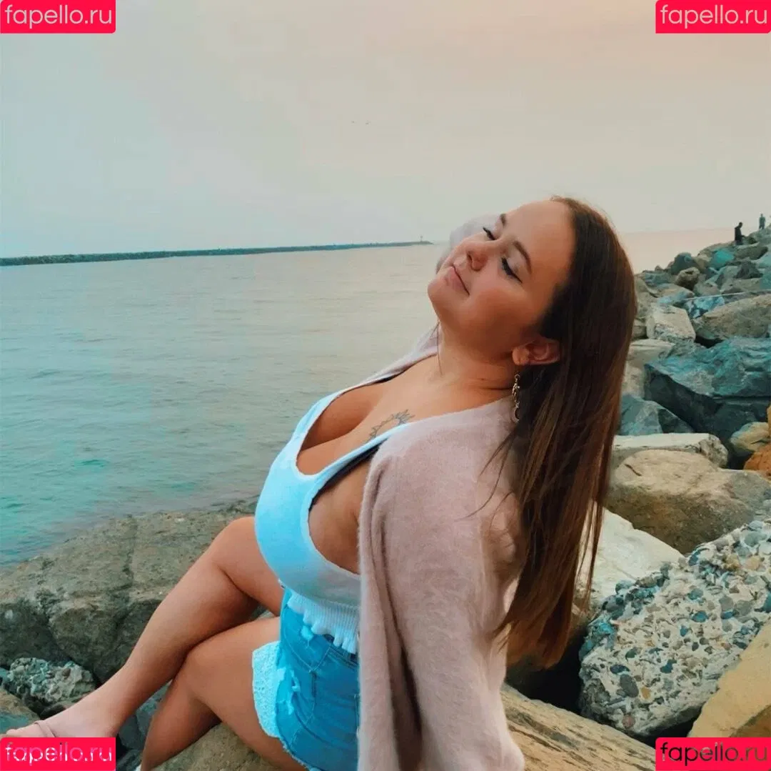 Autumn Lee Onlyfans Photo Gallery 