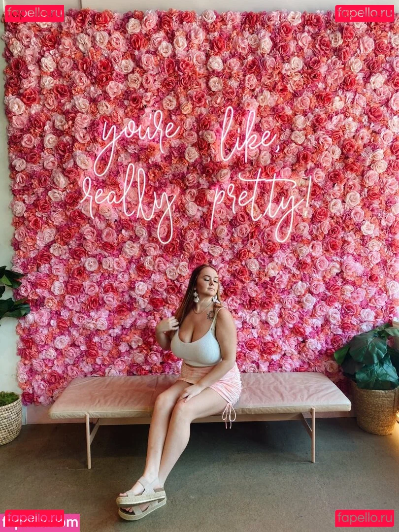 Autumn Lee Onlyfans Photo Gallery 