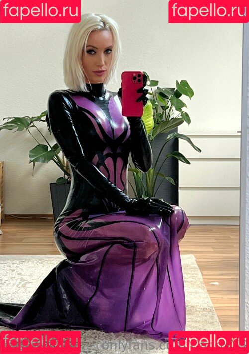 CandyXS Onlyfans Photo Gallery 