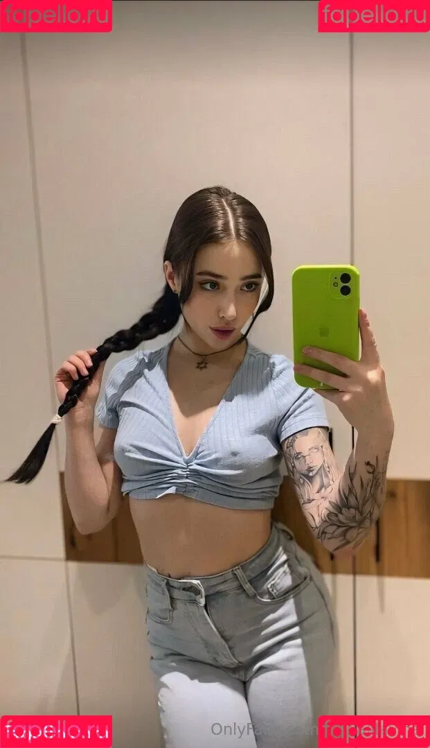 kawaiilavina Onlyfans Photo Gallery 