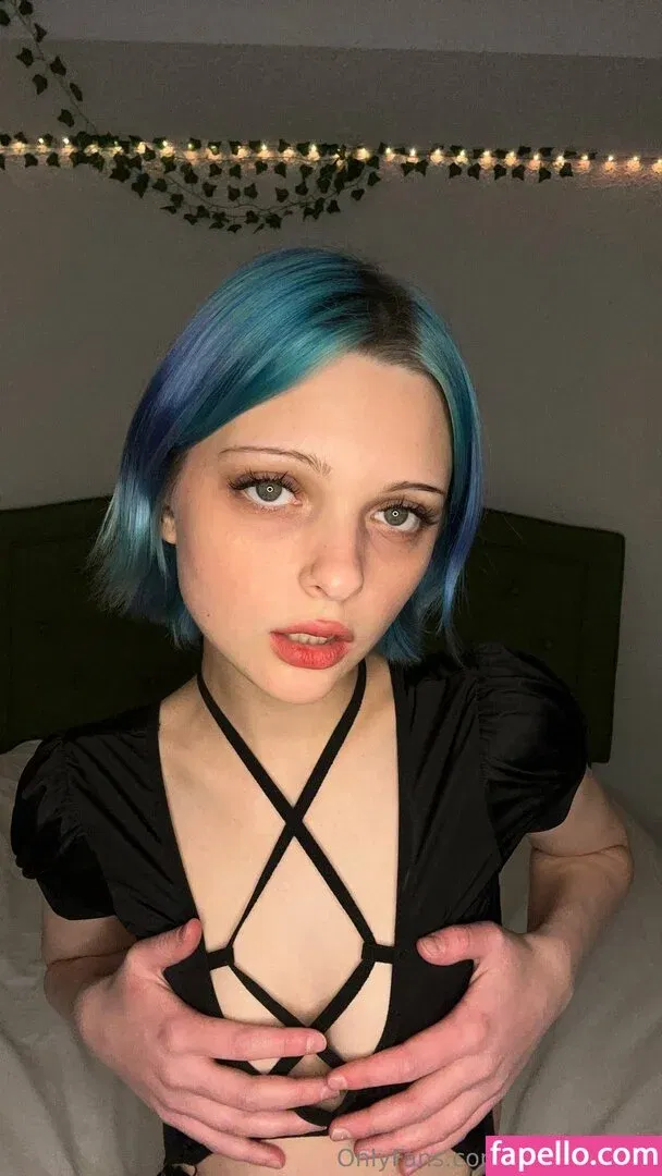 kawaiilavina Onlyfans Photo Gallery 