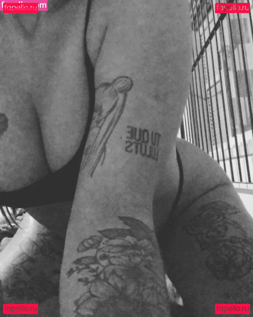 lisa.free Onlyfans Photo Gallery 