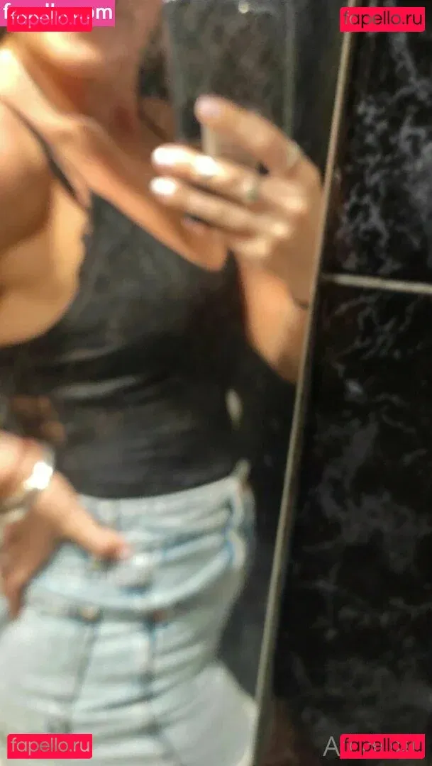 emilyali Onlyfans Photo Gallery 