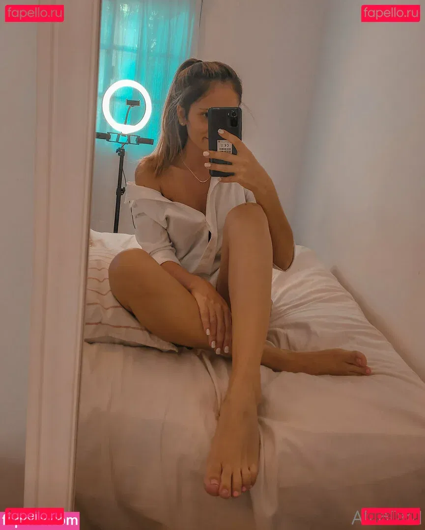 emilyali Onlyfans Photo Gallery 