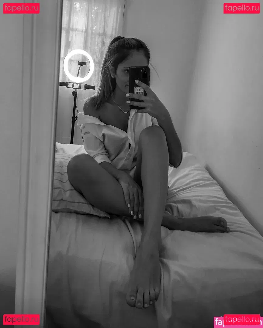 emilyali Onlyfans Photo Gallery 