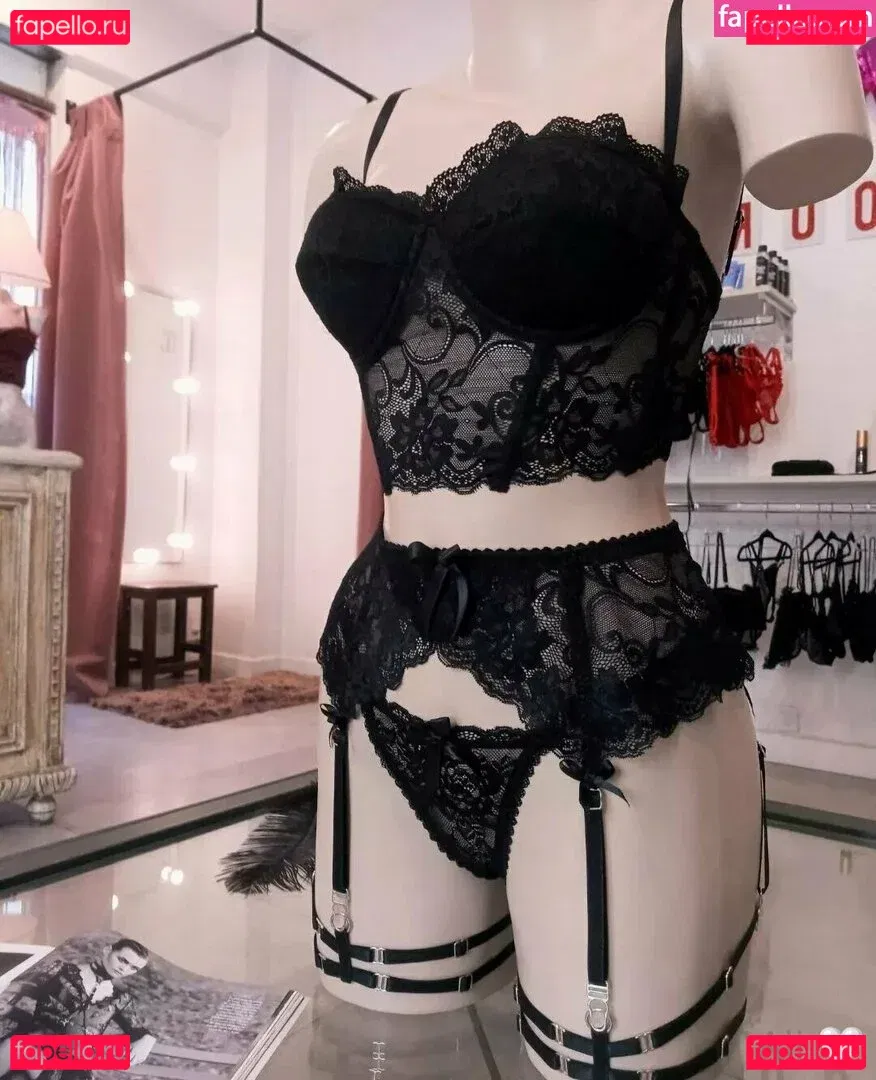 emilyali Onlyfans Photo Gallery 