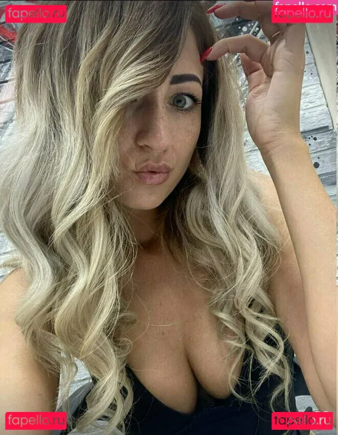 emilyali Onlyfans Photo Gallery 