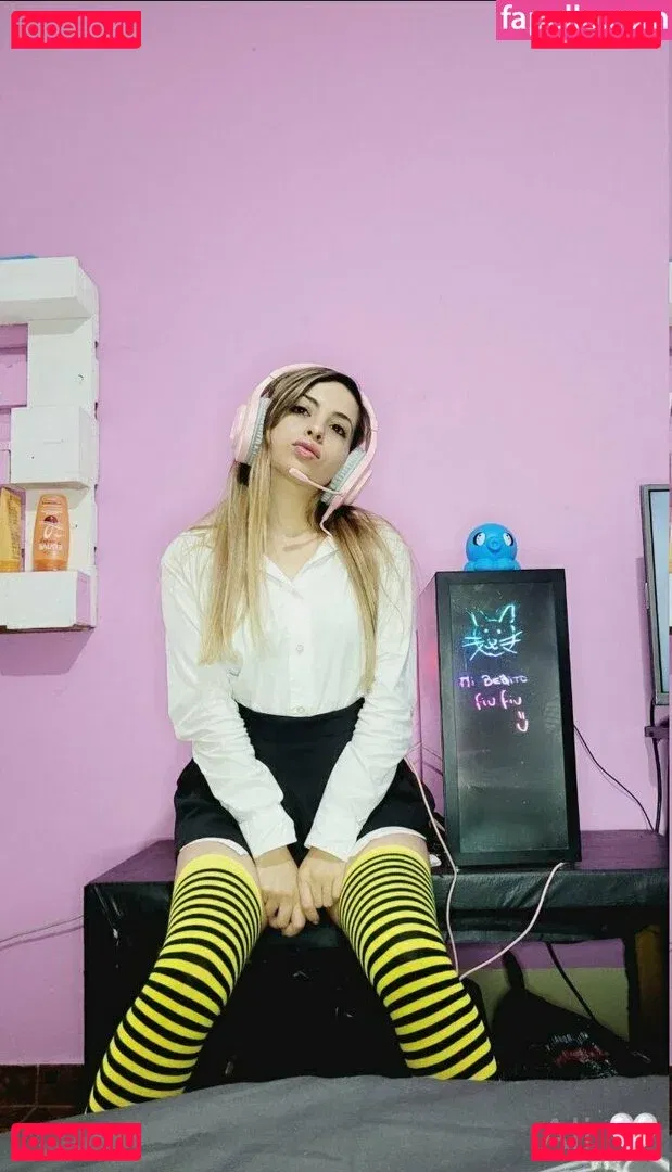 emilyali Onlyfans Photo Gallery 