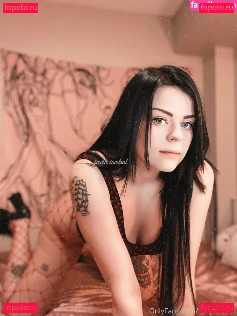 ravebbyjade Onlyfans Photo Gallery 