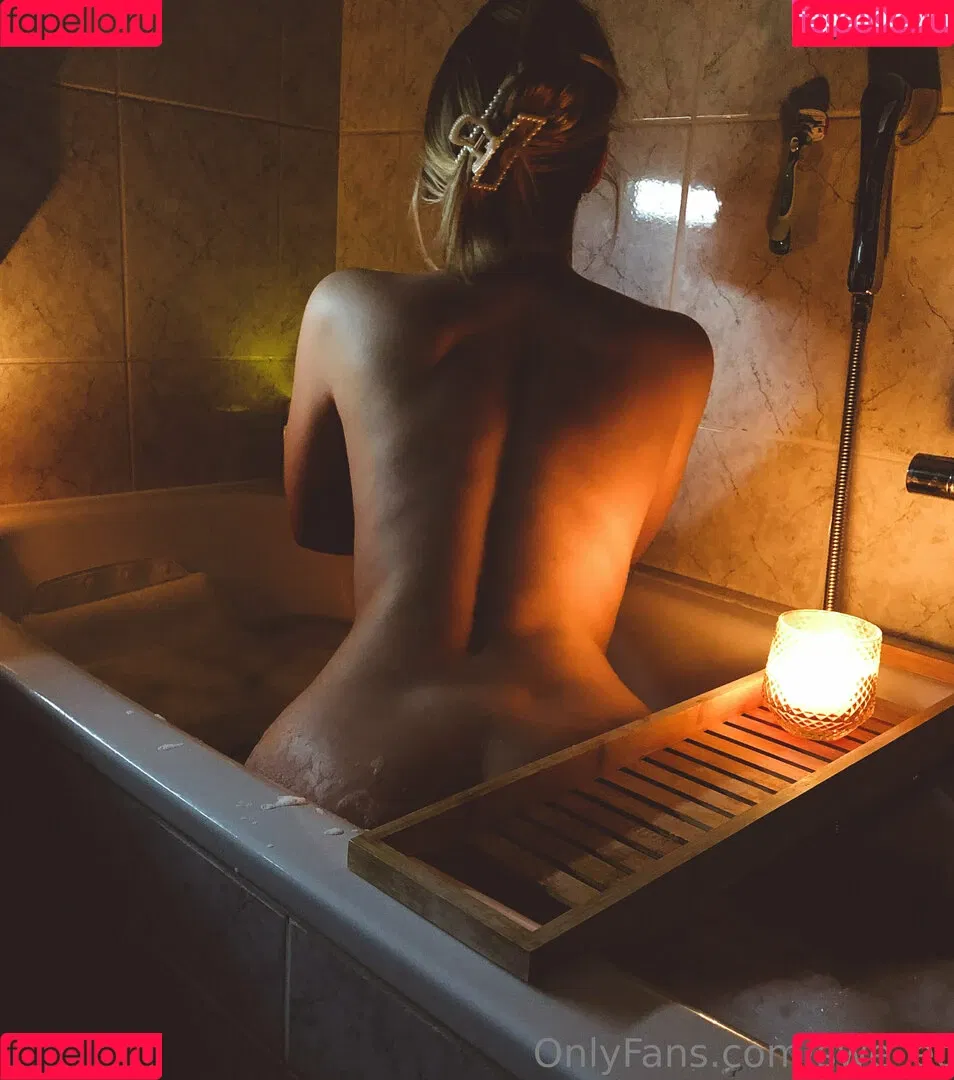 swe_et Onlyfans Photo Gallery 