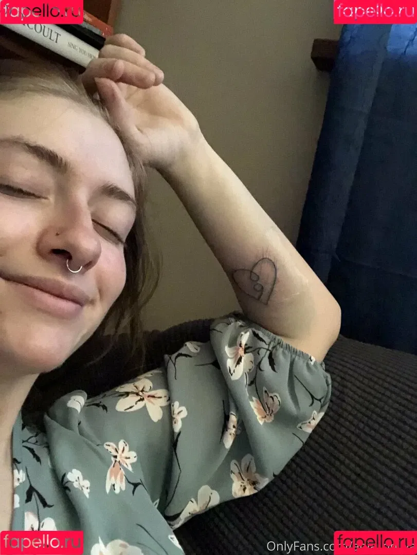 anja_on_ya Onlyfans Photo Gallery 