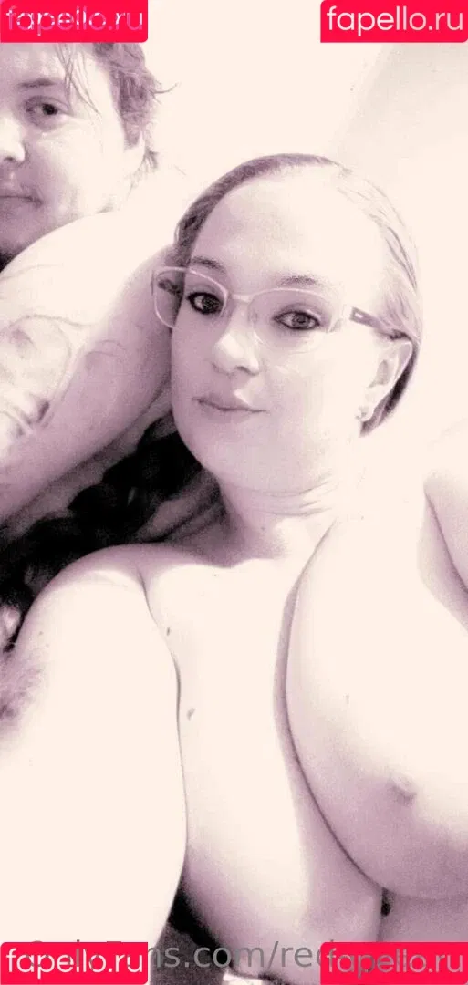 Red Queen Onlyfans Photo Gallery 