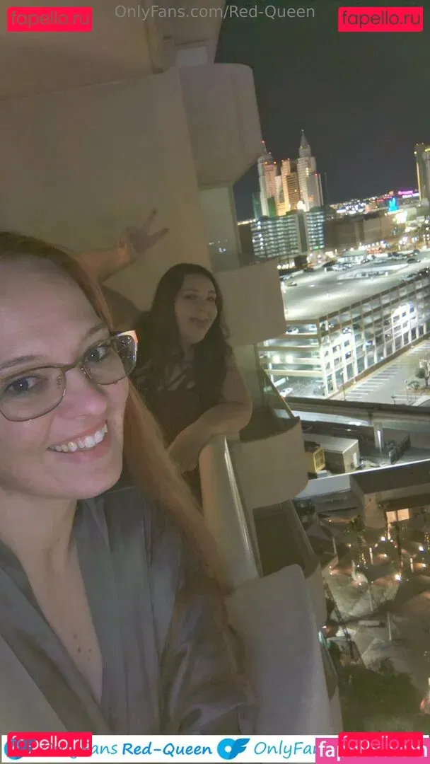 Red Queen Onlyfans Photo Gallery 