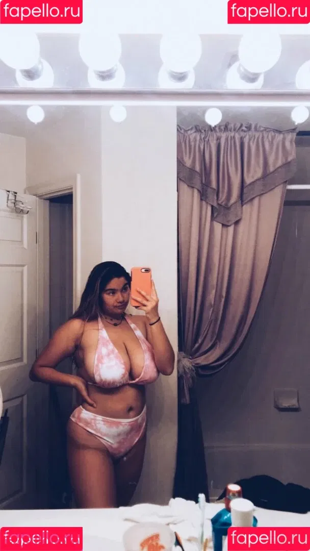 Amanda F Onlyfans Photo Gallery 