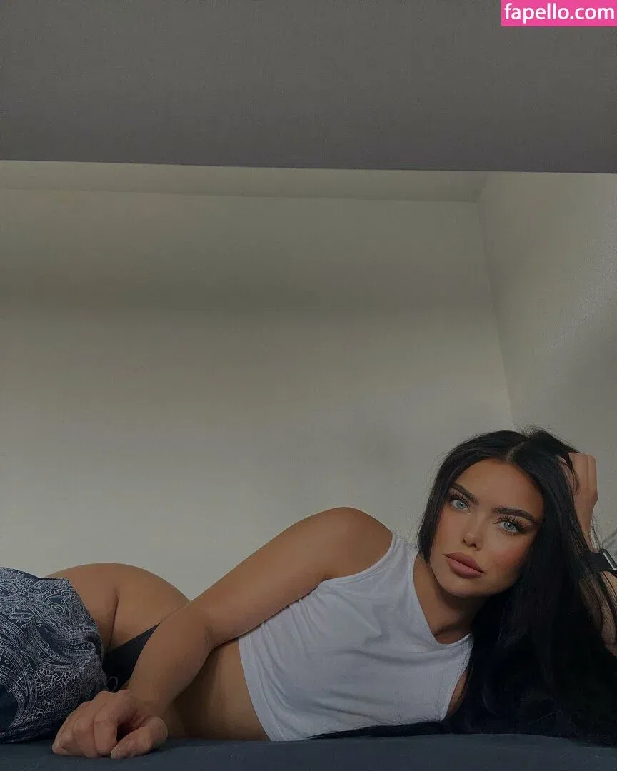 evelynocean Onlyfans Photo Gallery 